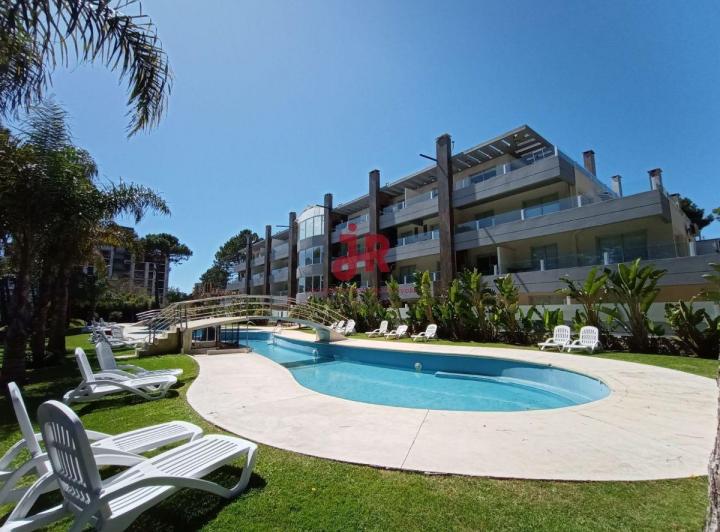 Departamento · 40m² · 2 Ambientes · 1 Cochera