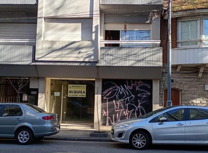 Local comercial · 180m²
