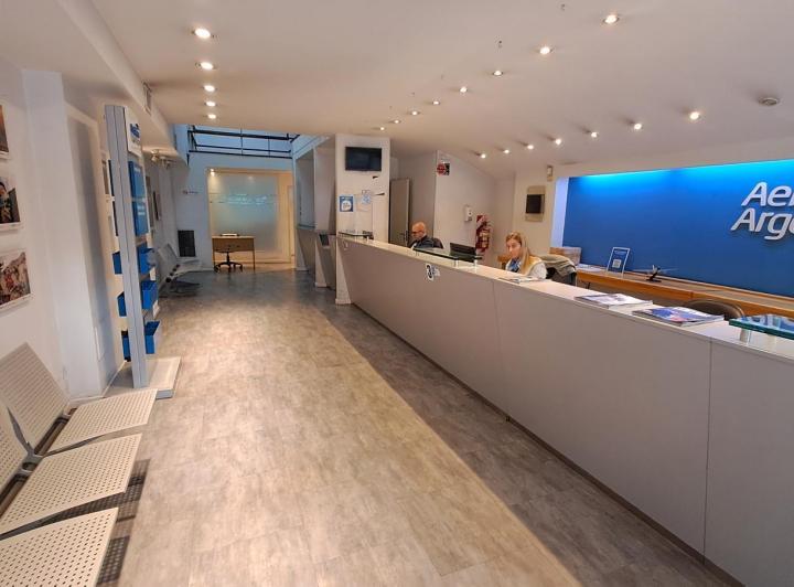 Local comercial · 326m²
