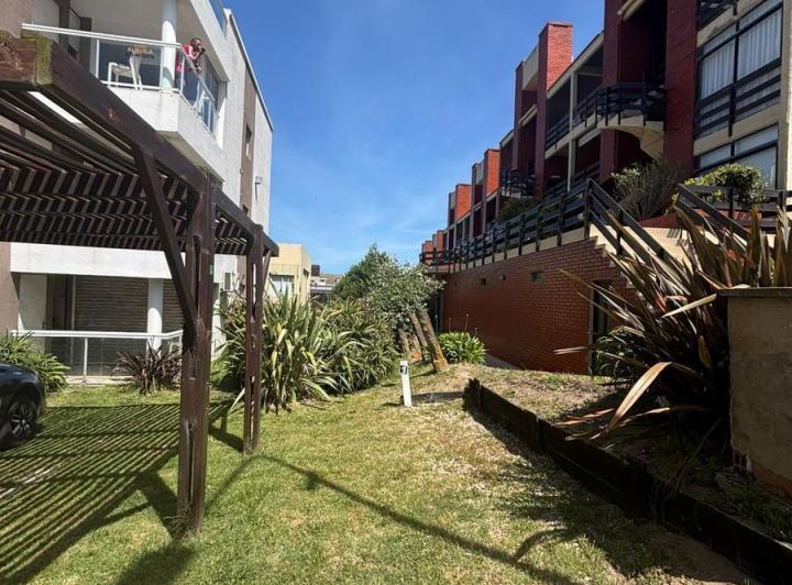 Departamento · 47m² · 2 Ambientes · 1 Cochera