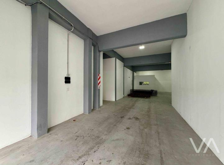 Bodega-Galpón · 170m² · 2 Ambientes