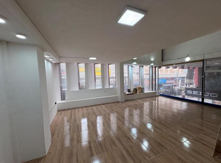 Local comercial · 84m²
