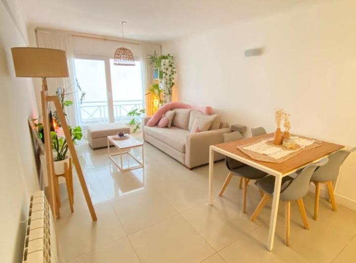 Departamento · 49m² · 2 Ambientes · 1 Cochera