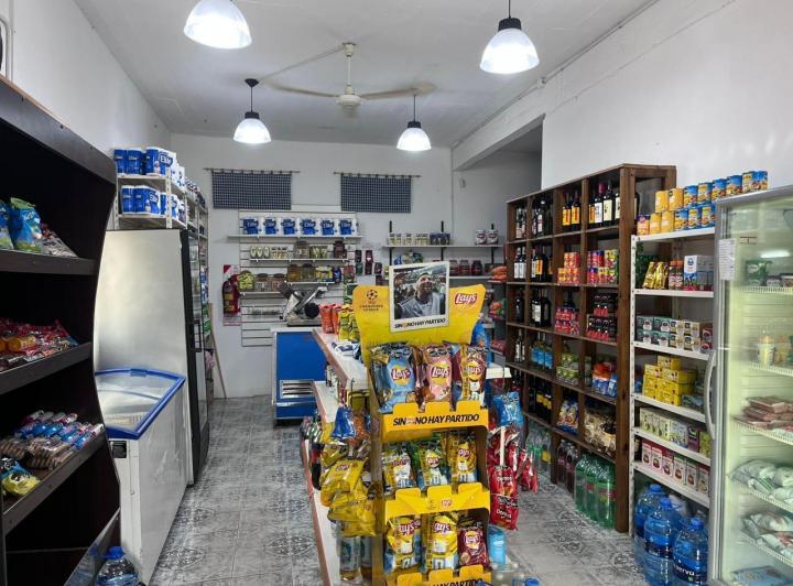 Local comercial · 82m²