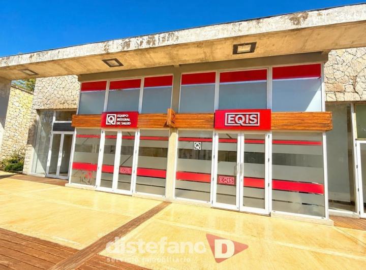 Local comercial · 200m²