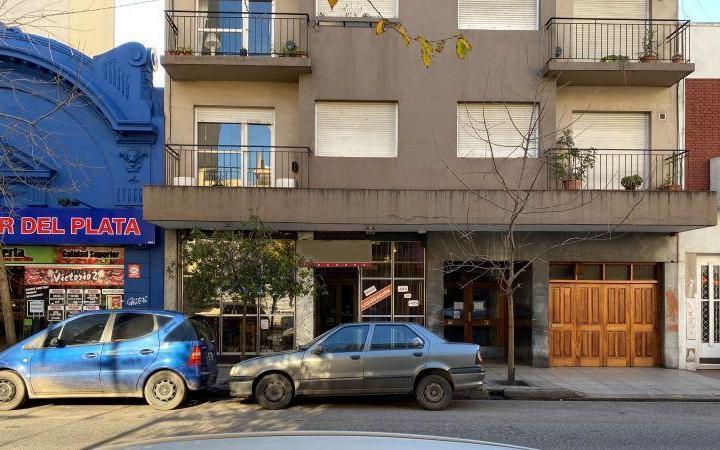 Local comercial · 160m²