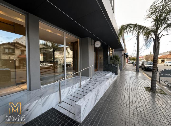 Oficina comercial · 100m² · 3 Ambientes · 1 Cochera