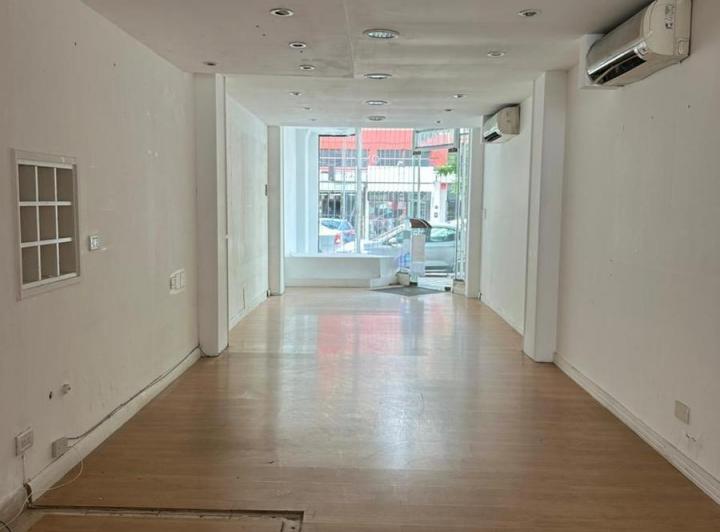 Local comercial · 138m²