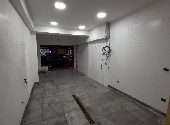 Local comercial · 56m²
