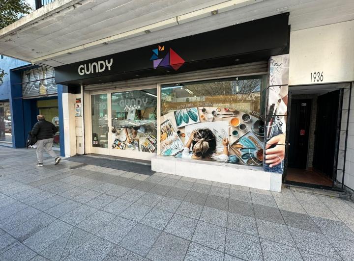 Local comercial · 320m² · 2 Ambientes