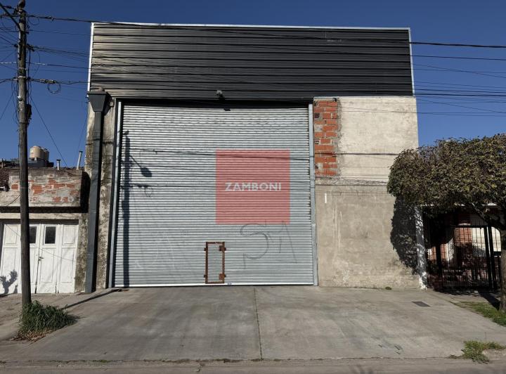 Bodega-Galpón · 450m²