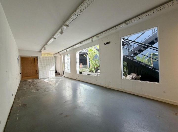 Local comercial · 54m² · 1 Ambiente