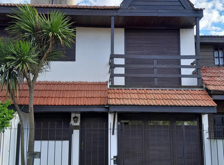 Casa · 85m² · 3 Ambientes · 1 Cochera