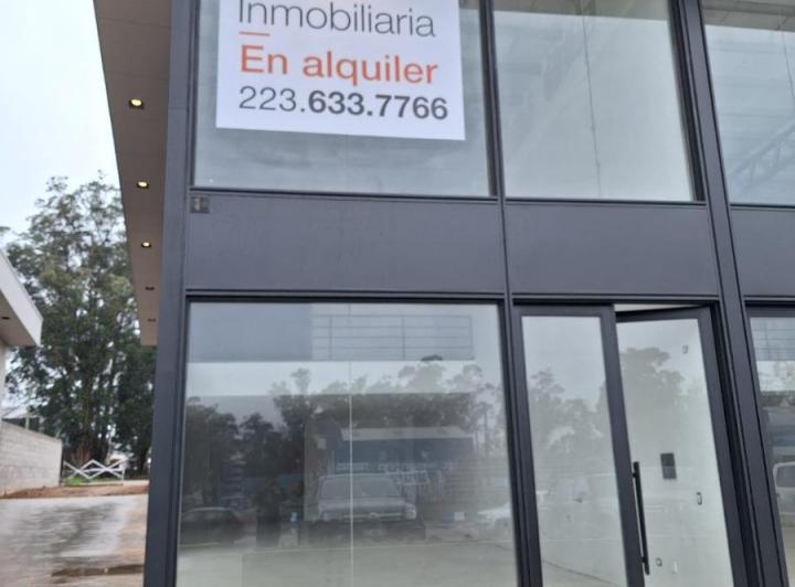 Local comercial · 190m²