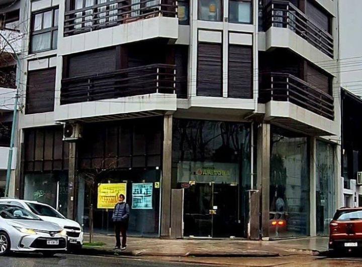 Local comercial · 189m²