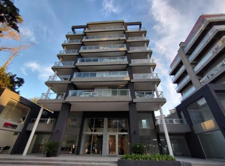 Local comercial · 160m²