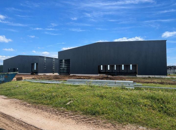 Bodega-Galpón · 1200m² · 5 Ambientes