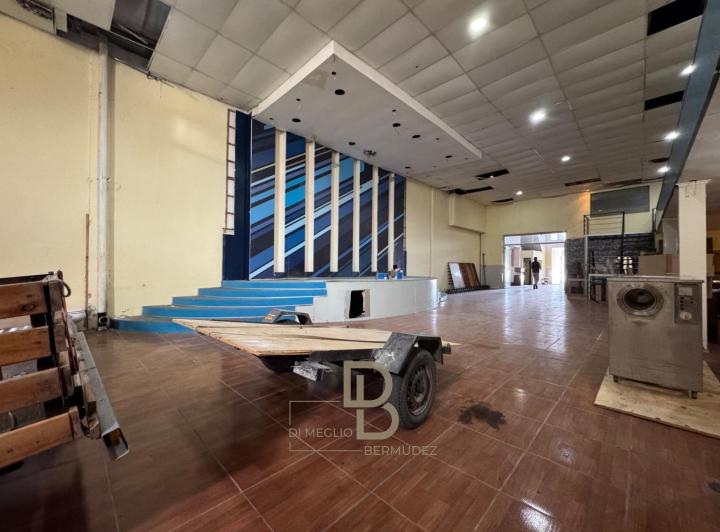 Bodega-Galpón · 840m² · 1 Cochera