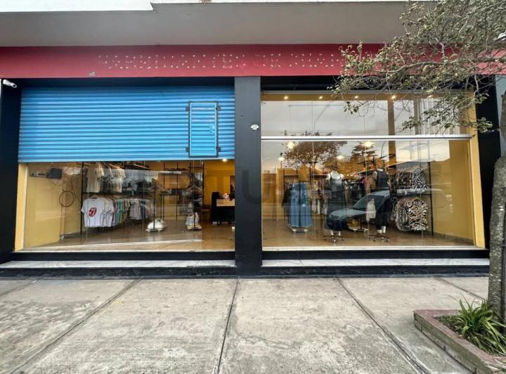 Local comercial · 200m² · 2 Ambientes