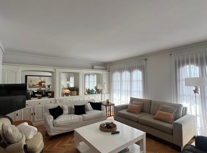 Departamento · 176m² · 5 Ambientes · 1 Cochera