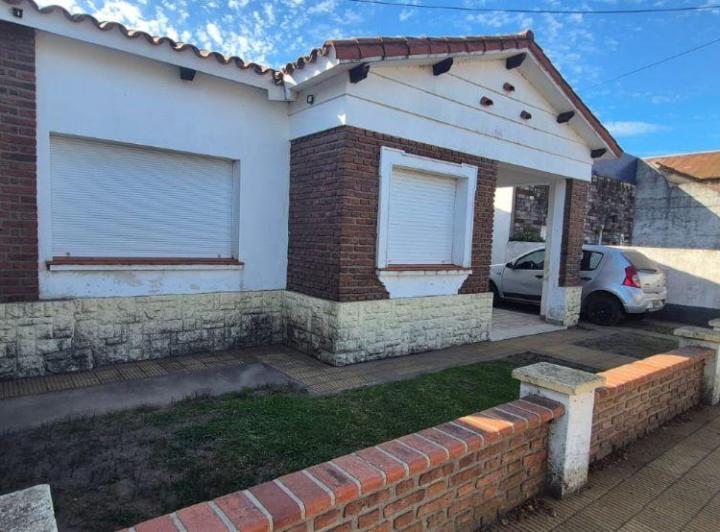 Casa · 147m² · 4 Ambientes · 1 Cochera