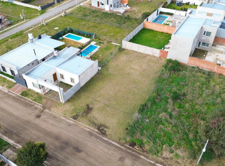 Terreno · 375m²