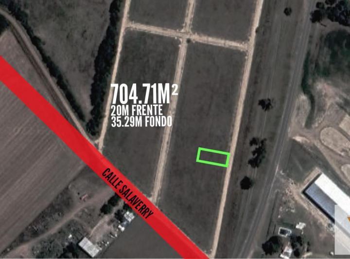 Terreno · 704m²