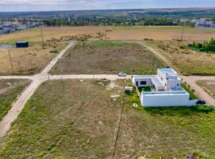 Terreno · 548m²