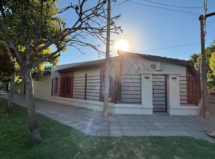 Casa · 152m² · 3 Ambientes · 1 Cochera