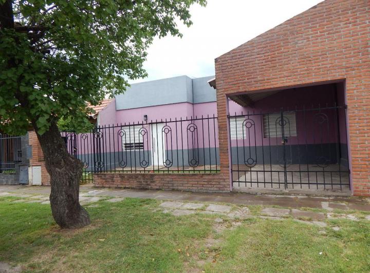 Casa · 78m² · 4 Ambientes · 1 Cochera