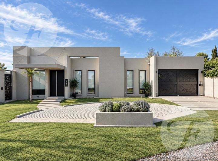 Casa · 115m² · 5 Ambientes · 2 Cocheras