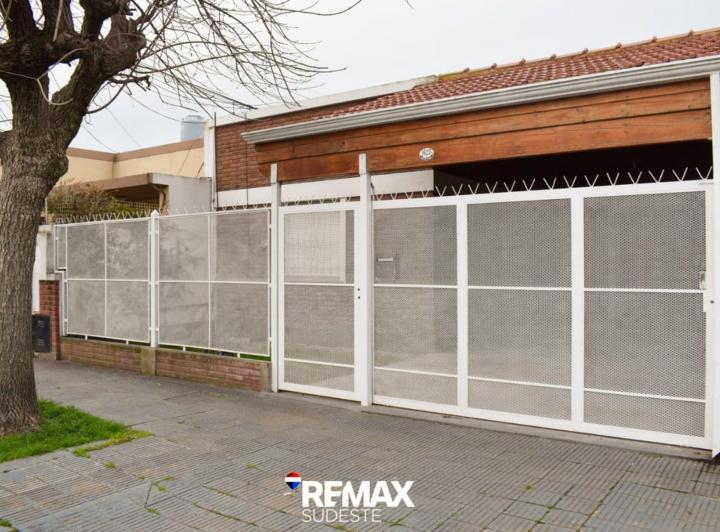 Casa · 120m² · 4 Ambientes · 1 Cochera
