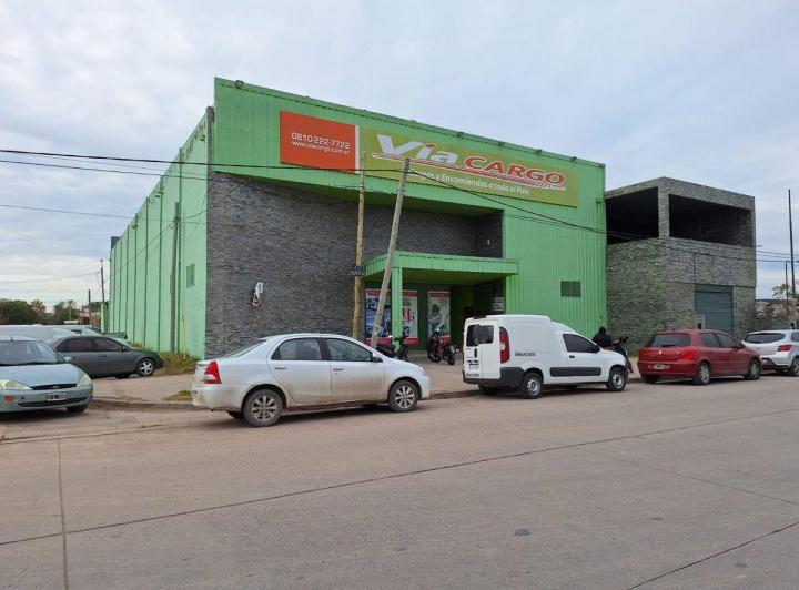 Bodega-Galpón · 887m²