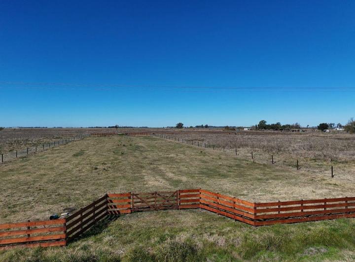 Terreno · 2200m²