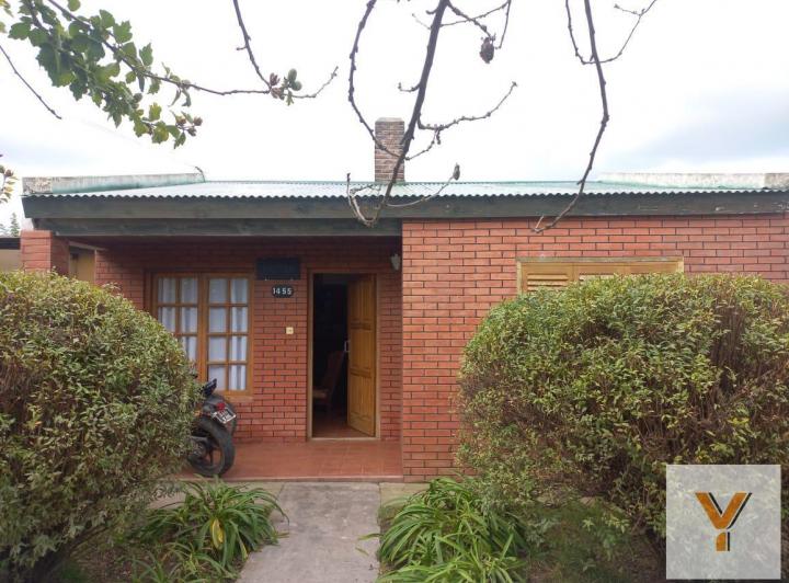 Casa · 150m² · 4 Ambientes · 2 Cocheras