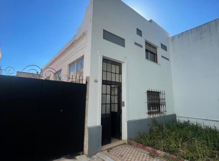 Casa · 85m² · 3 Ambientes · 2 Cocheras