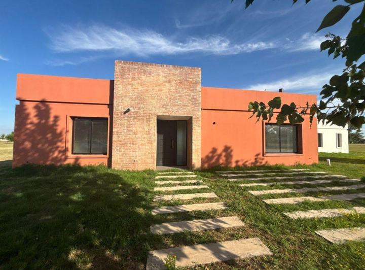 Casa · 120m² · 4 Ambientes