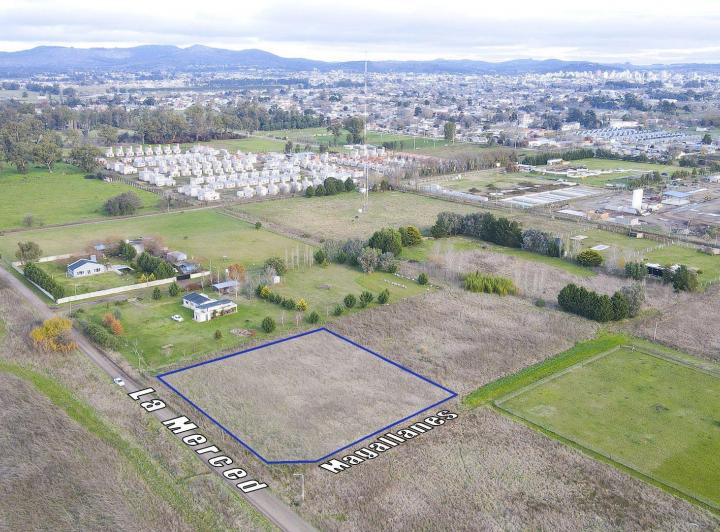 Terreno · 4214m²