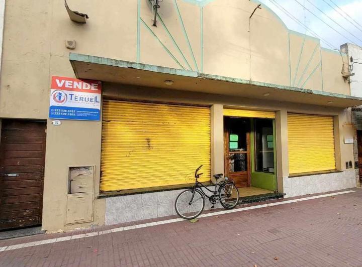 Local comercial · 412m²