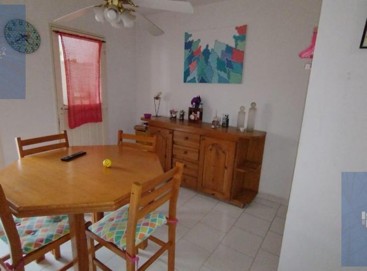 Casa · 70m² · 5 Ambientes