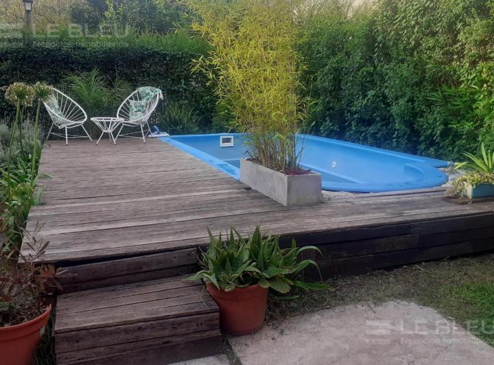 Casa · 150m² · 3 Ambientes · 2 Cocheras
