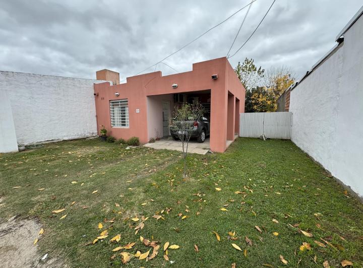 Casa · 60m² · 2 Ambientes · 2 Cocheras