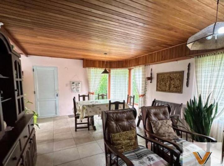 Casa · 141m² · 3 Ambientes
