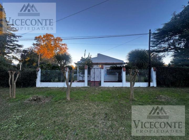 Casa · 100m² · 3 Ambientes · 1 Cochera