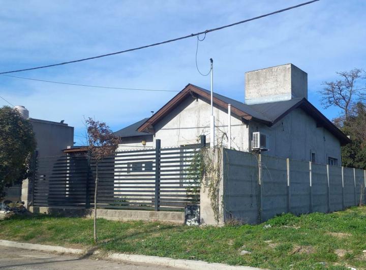 Casa · 80m² · 3 Ambientes · 1 Cochera