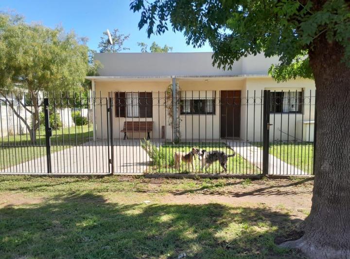 Casa · 80m² · 3 Ambientes · 1 Cochera