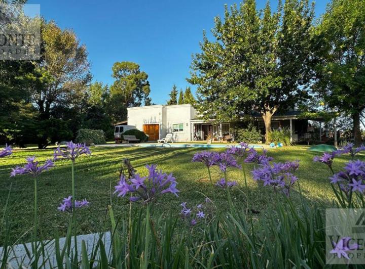 Quinta vacacional · 259m² · 4 Ambientes · 1 Cochera