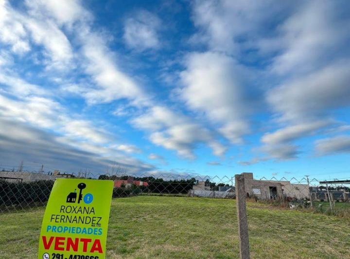 Terreno · 894m²