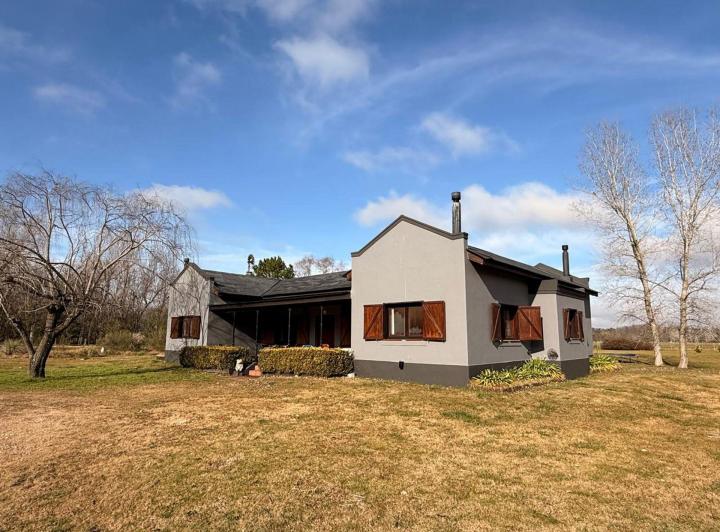 Casa · 230m² · 4 Ambientes