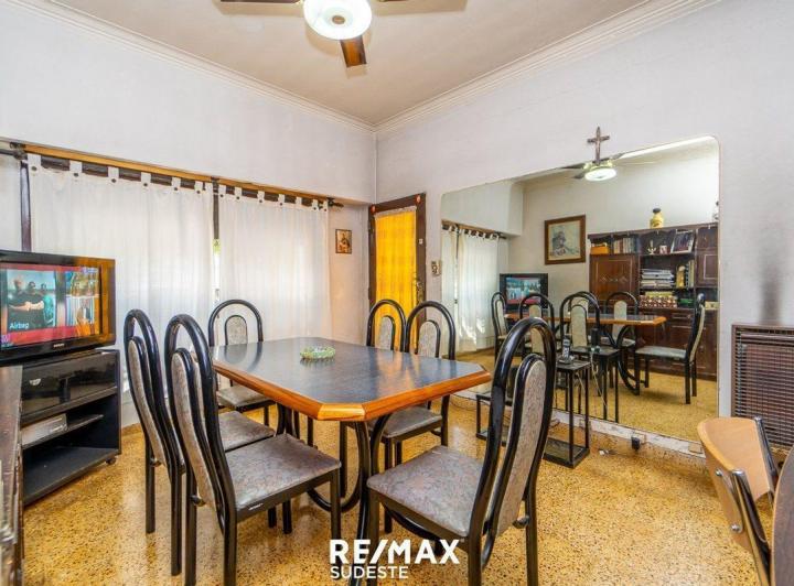 Casa · 165m² · 3 Ambientes · 1 Cochera